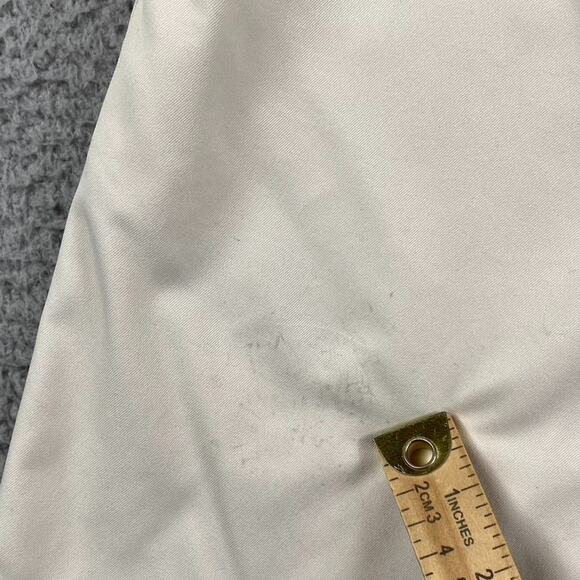 Under Armour Performance Shorts Men's 34 Light Beige Workout Athletic Causal - Picture 11 of 12